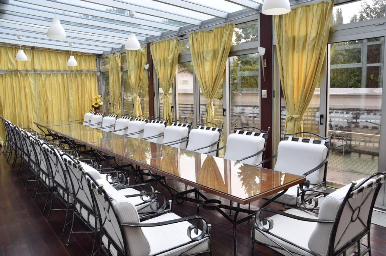 Hotel Atina บันยาลูกา ภายนอก รูปภาพ